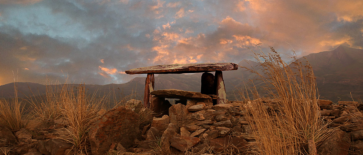 Marayoor, Munnar: A Sandalwood Haven, Jaggery Paradise, and Historical Gem